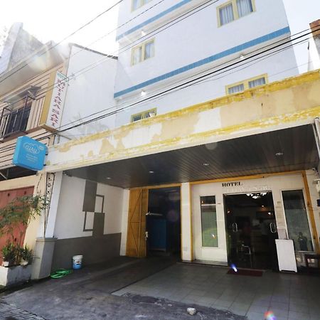 Mutiara Sari Hotel Macáçar Exterior foto